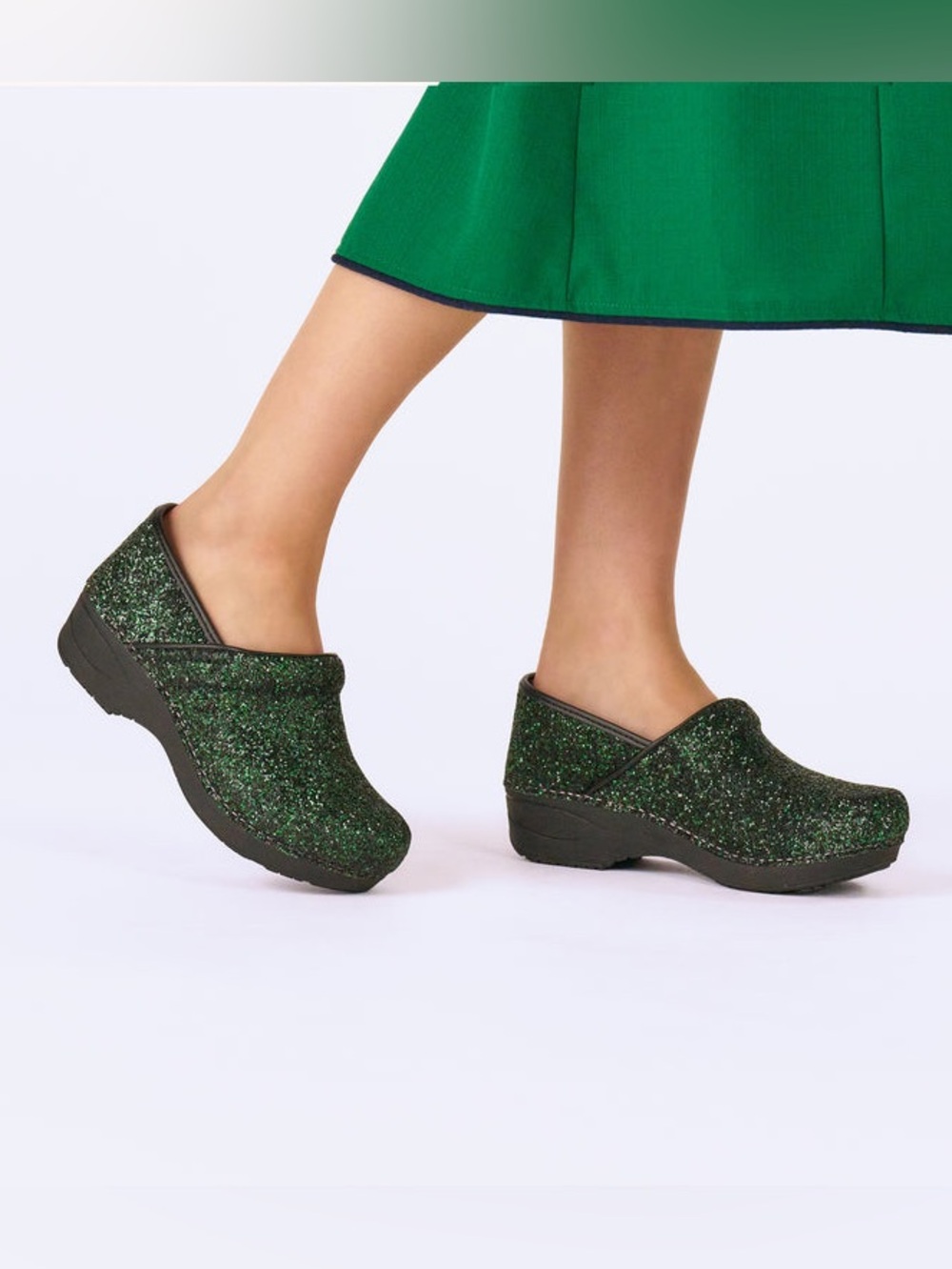 Dansko XP 2.0 Elixir Green Glitter Party Clogs Size 40 (9.5-10)